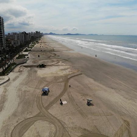 Apto Pe Na Areia Ar Condicionado Internet Estacionamento Portaria 24H Daire Praia Grande Dış mekan fotoğraf